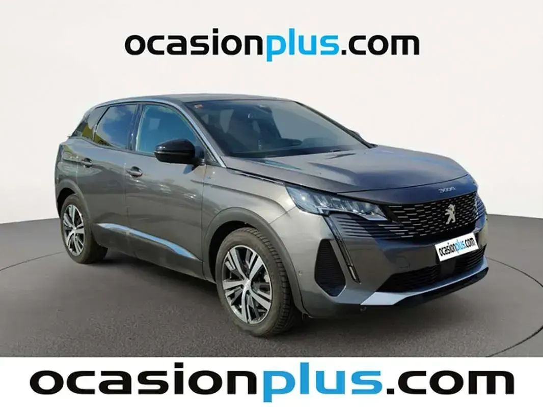 Usado Peugeot 3008 Allure 156 CV (114 kW) 2023 Gris Monovolumen