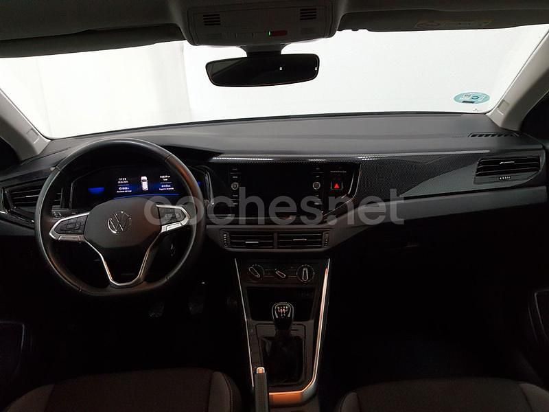 Usado VW Polo Life 95 CV (69 kW) 2024 Gris / plata Utilitario