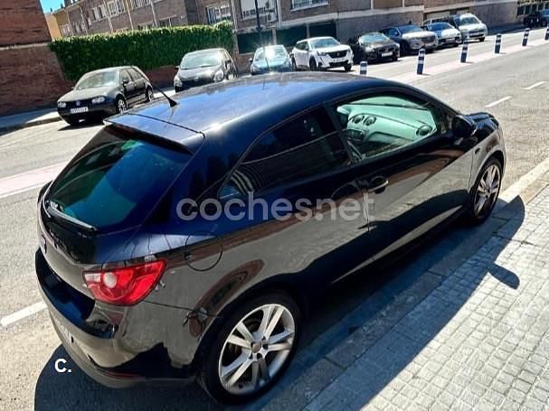 Usado Seat Ibiza SC Style 85 CV (62 kW) 2010 Negro Utilitario
