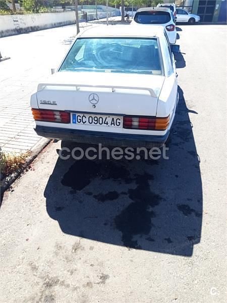 Blanco Usado 1999 Mercedes E200 Avantgarde Familiar | 1400 € - Imagen 1/3