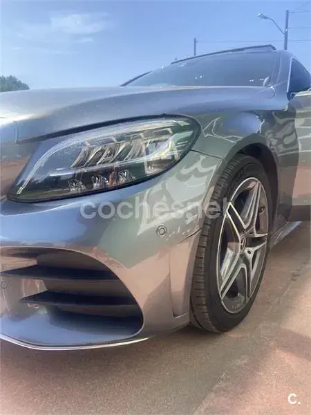 Usado Mercedes C220 194 CV (142 kW) 2019 Gris / plata Coupe
