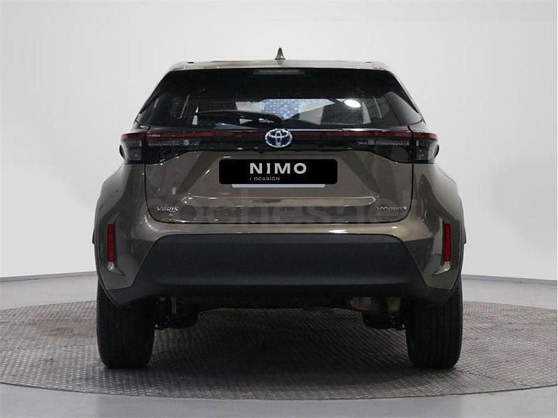 Usado Toyota Yaris Cross Active 116 CV (85 kW) 2021 Negro SUV