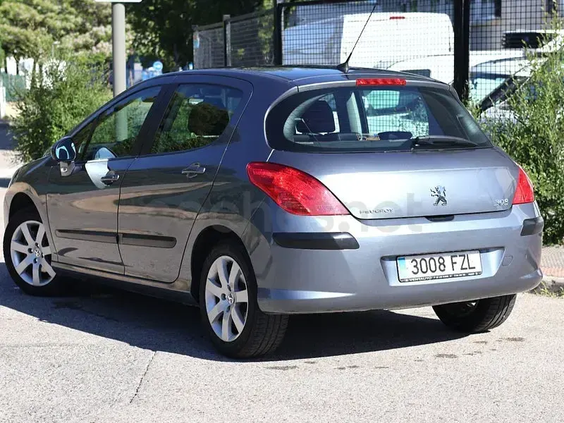 Usado Peugeot 308 Sport 120 CV (88 kW) 2008 Gris / plata Berlina