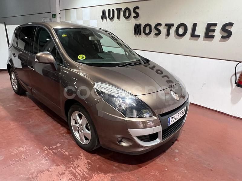 Marrón Usado 2010 Renault Scénic III Monovolumen | 4000 € (Precio justo) - Imagen 1/4