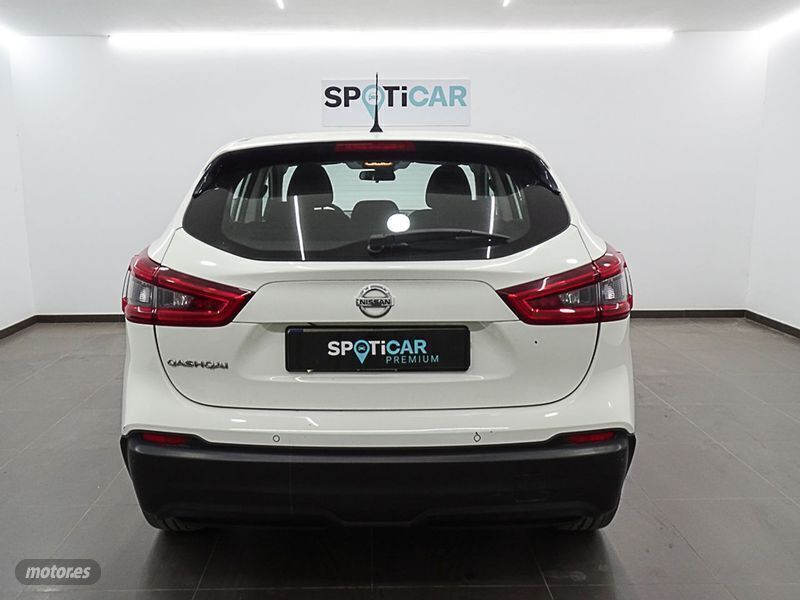 Usado Nissan Qashqai Acenta 110 CV (80 kW) 2018 Blanco SUV