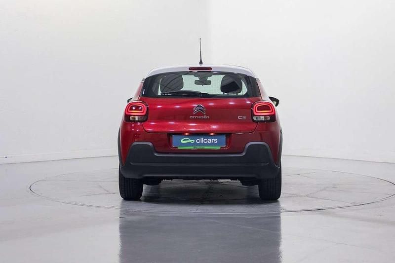 Usado Citroën C3 Feel 75 CV (55 kW) 2018 Rojo Utilitario