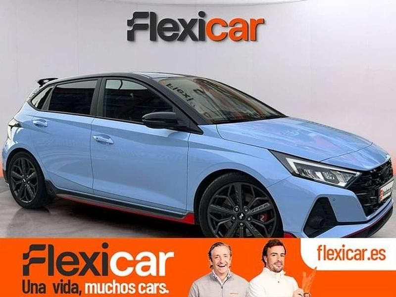 Azul Usado 2021 Hyundai i20 Utilitario | 25.590 € (Un poco caro) - Imagen 1/4