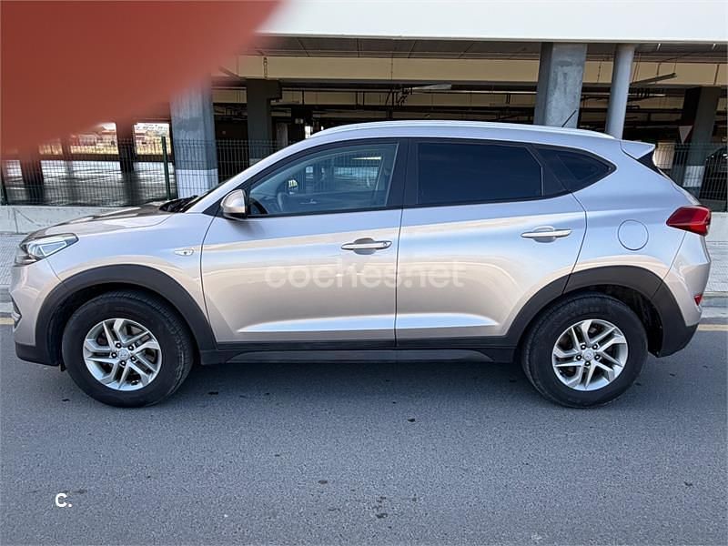 Usado Hyundai Tucson 115 CV (84 kW) 2016 Beige SUV