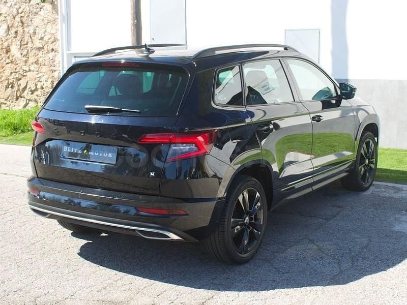 Usado Skoda Karoq SportLine 150 CV (110 kW) 2021 Negro SUV