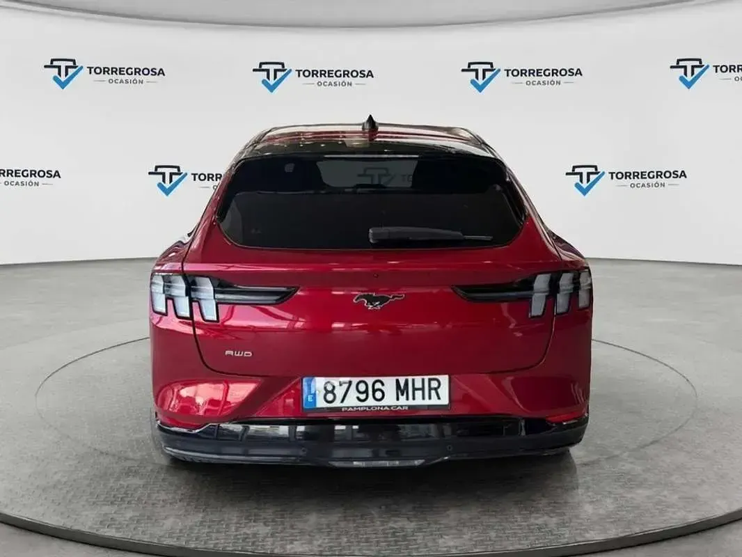 Usado Ford Mustang Mach-E 197 kW (269 CV) 2023 Rojo SUV