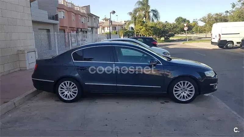 Usado VW Passat Advance 150 CV (110 kW) 2007 Negro Berlina