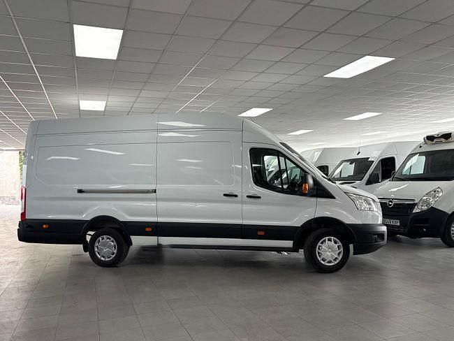 Usado Ford Transit Trend 128 CV (94 kW) 2018 Blanco Berlina