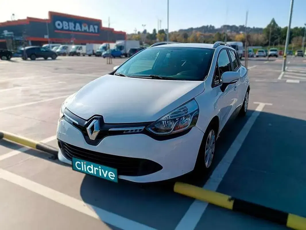 Usado Renault Clio Expression 75 CV (55 kW) 2015 Blanco Familiar