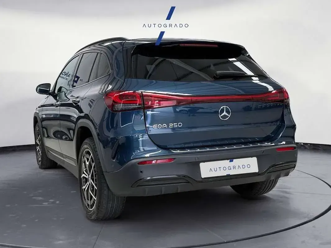 Usado Mercedes EQA250 139 kW (190 CV) 2021 Azul SUV