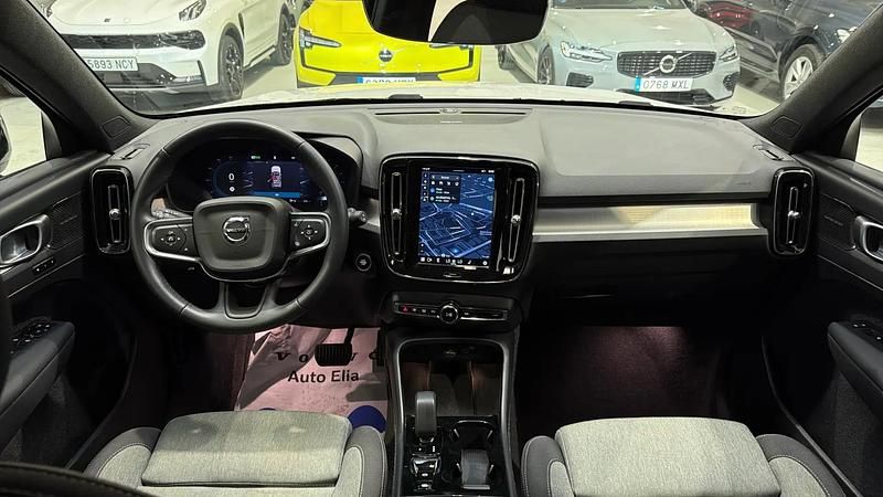 Usado Volvo XC40 Plus 163 CV (119 kW) 2025 SUV