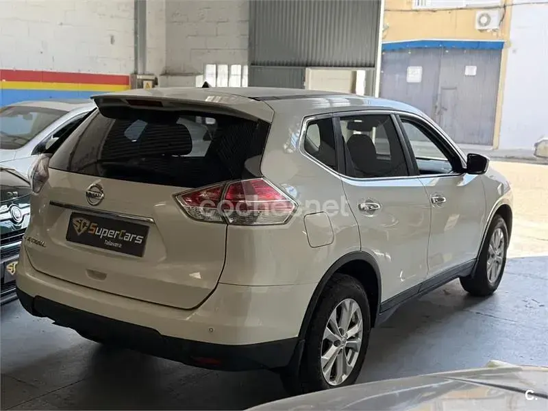 Usado Nissan X-Trail Acenta 130 CV (95 kW) 2017 Blanco SUV