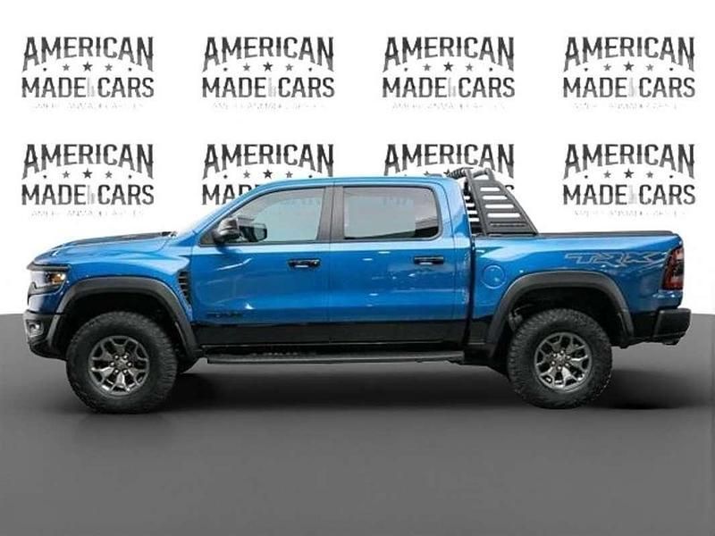 Usado RAM 1500 721 CV (530 kW) 2023 Azul Recogida