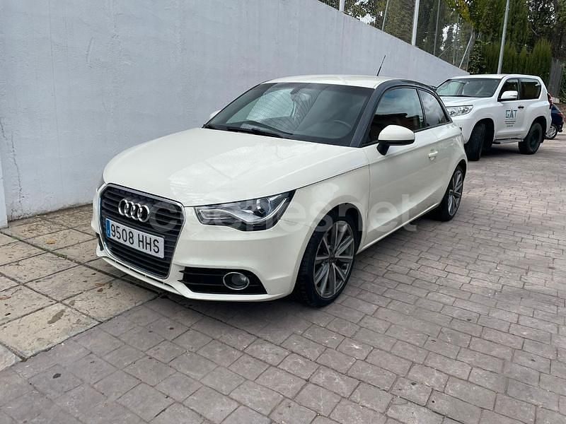 Blanco Usado 2012 Audi A1 Attraction Berlina | 9990 € (Precio justo) - Imagen 1/4