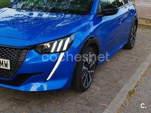 Usado Peugeot 208 GT 100 CV (73 kW) 2021 Azul Utilitario