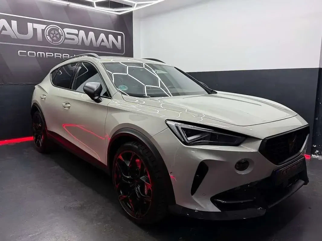 Usado Cupra Formentor VZ 390 CV (286 kW) 2023 Beige SUV