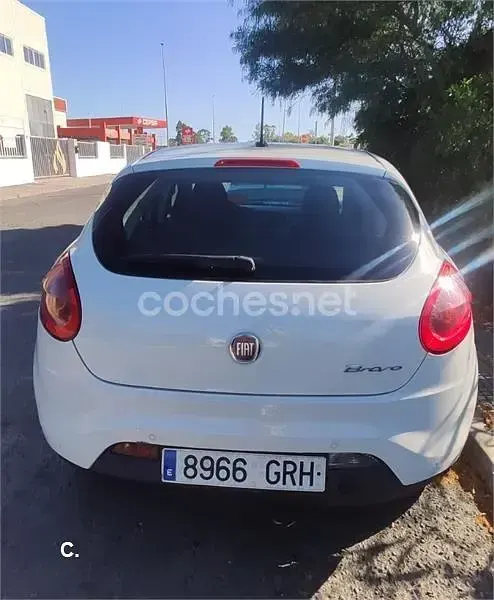 Usado Fiat Bravo Emotion 105 CV (77 kW) 2009 Blanco Utilitario