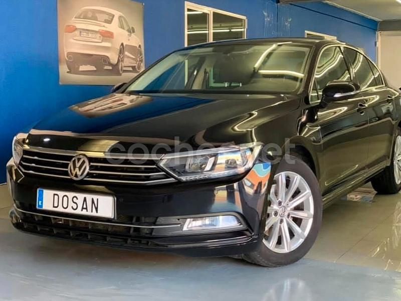 Usado VW Passat Advance 150 CV (110 kW) 2018 Negro Berlina