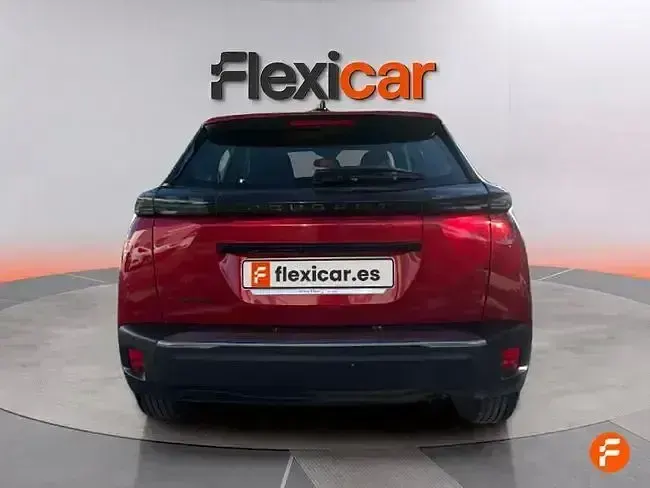 Usado Peugeot 2008 Active 100 CV (73 kW) 2023 Rojo SUV