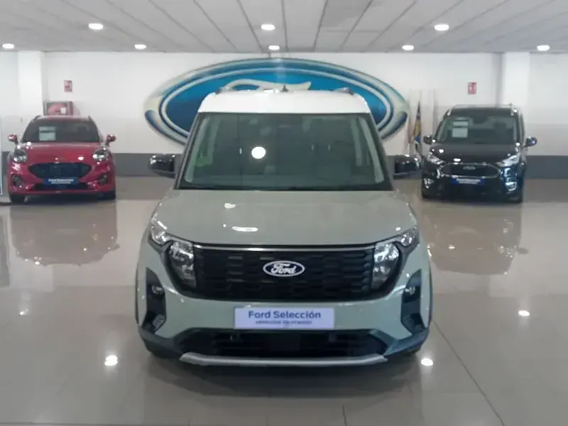 Usado Ford Tourneo Courier Active 125 CV (91 kW) 2024 Beige Monovolumen