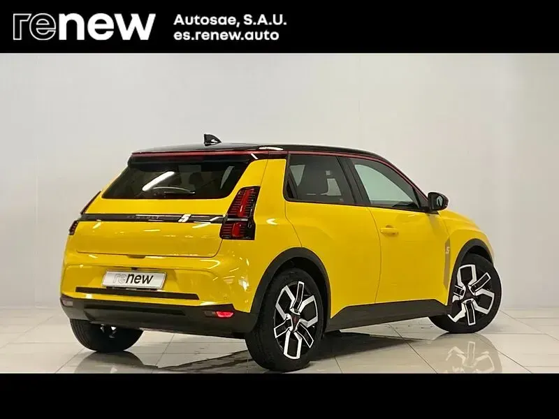 Begagnad Renault R5 Techno 88 kW (120 HK) 2025 Gul Halvkombi