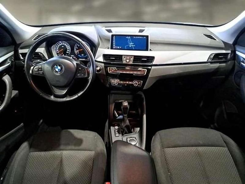Usado BMW X1 Advantage 220 CV (161 kW) 2021 Azul SUV