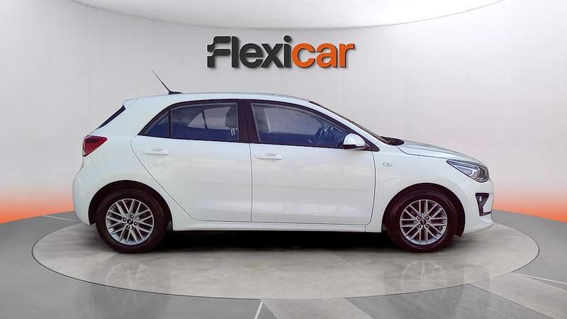 Usado Kia Rio 84 CV (61 kW) 2023 Blanco Utilitario