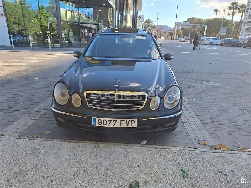 Usado Mercedes E280 Avantgarde 190 CV (139 kW) 2006 Negro Familiar