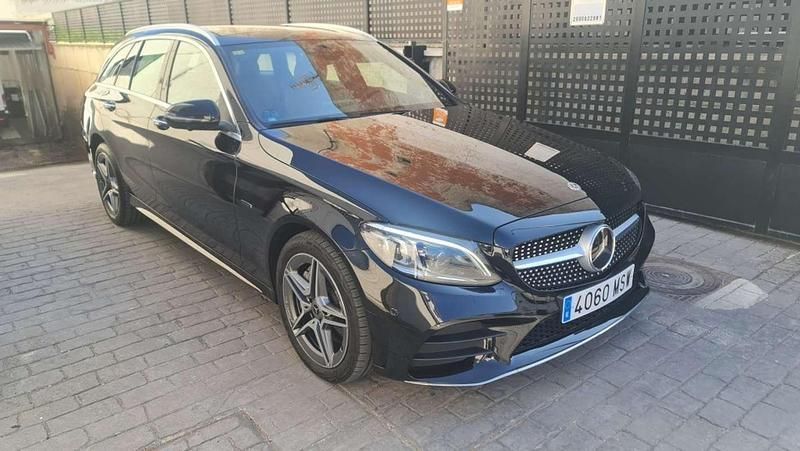 Usado Mercedes C300e 306 CV (225 kW) 2020 Negro Familiar