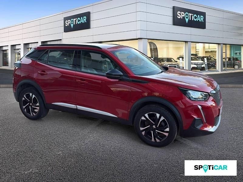 Usado Peugeot 2008 Allure 130 CV (95 kW) 2020 Rojo SUV