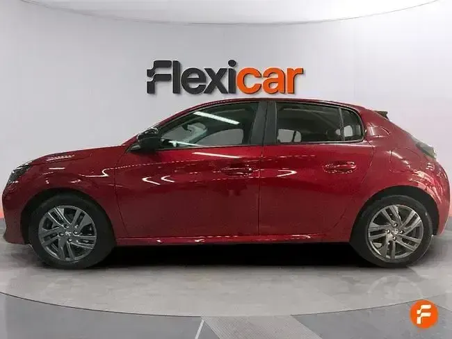 Usado Peugeot 208 Active 100 CV (73 kW) 2022 Rojo Utilitario