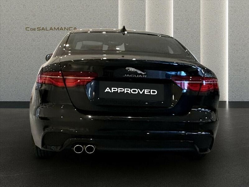 Usado Jaguar XE R 204 CV (150 kW) 2024 Negro Berlina