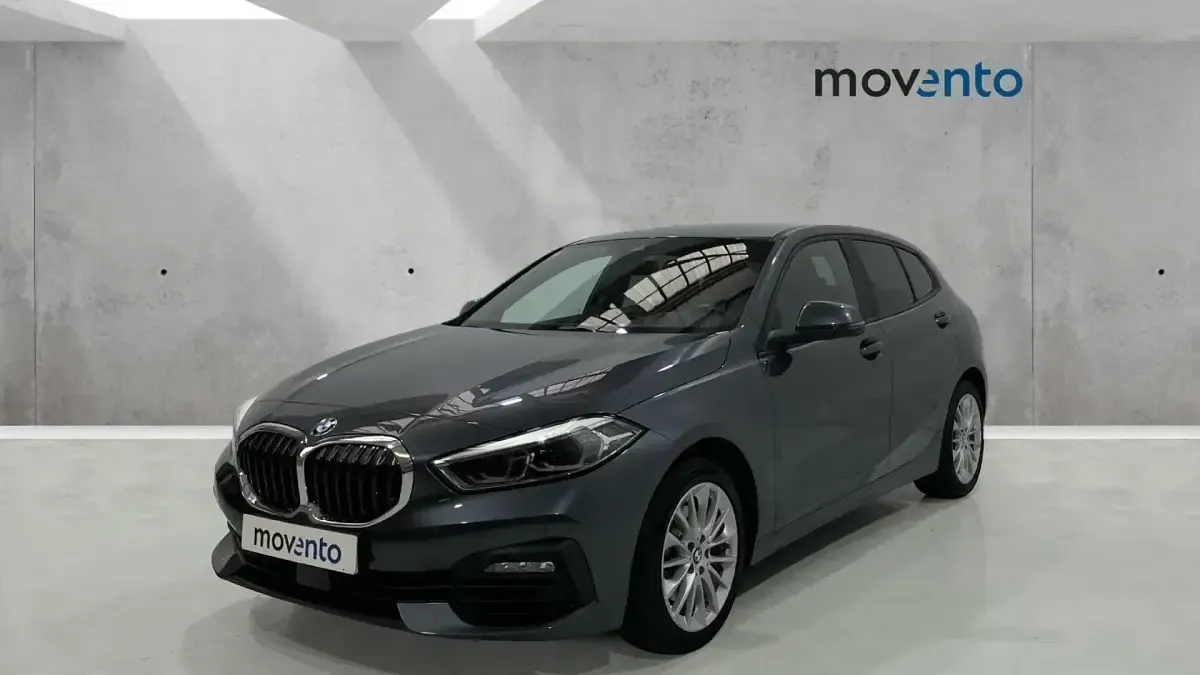 Usado BMW 118 150 CV (110 kW) 2020 Gris Berlina