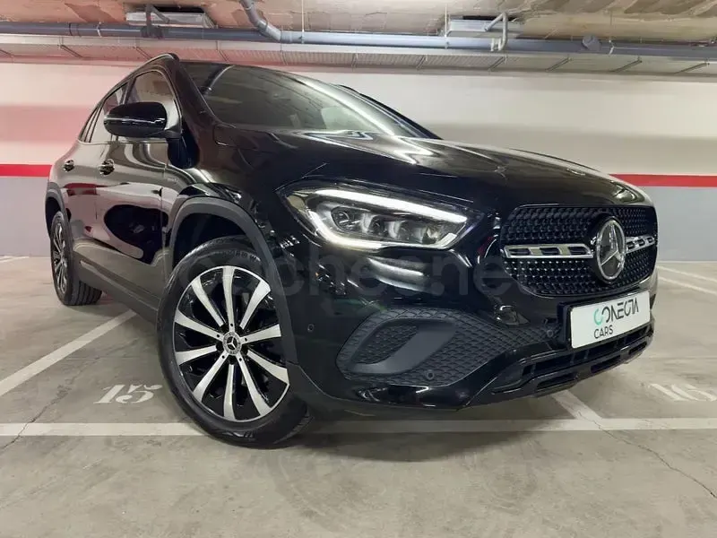 Usado Mercedes GLA250 218 CV (160 kW) 2021 Negro SUV