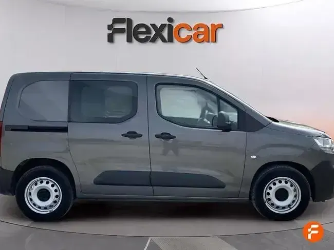 Usado Citroën Berlingo Live 102 CV (75 kW) 2019 Gris Monovolumen