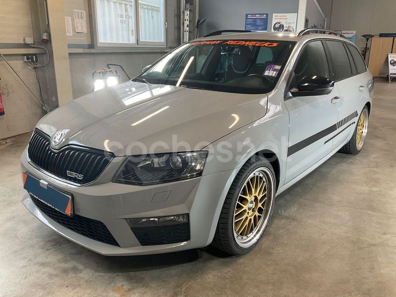 Gris / plata Usado 2014 Skoda Octavia RS Familiar | 14.300 € (Precio justo) - Imagen 1/4