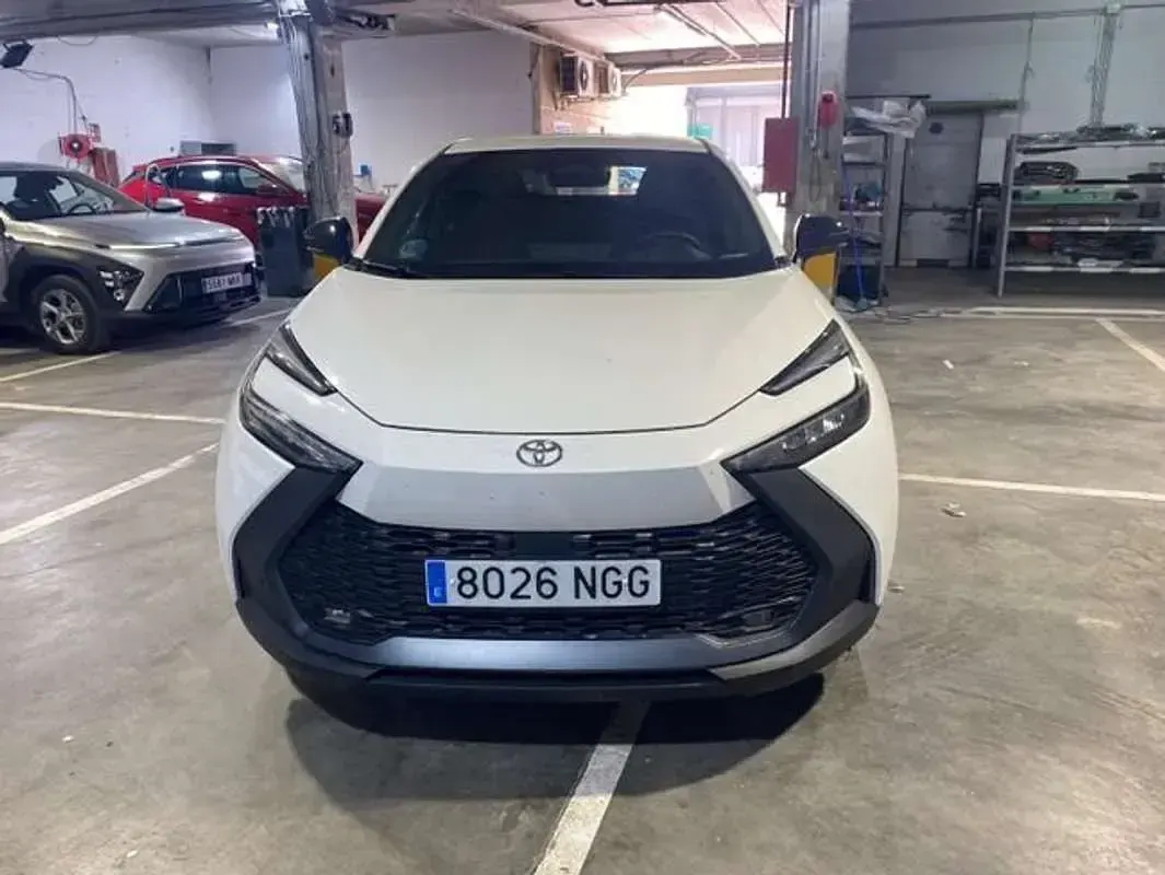 Usado Toyota C-HR Advance 140 CV (102 kW) 2025 Blanco SUV