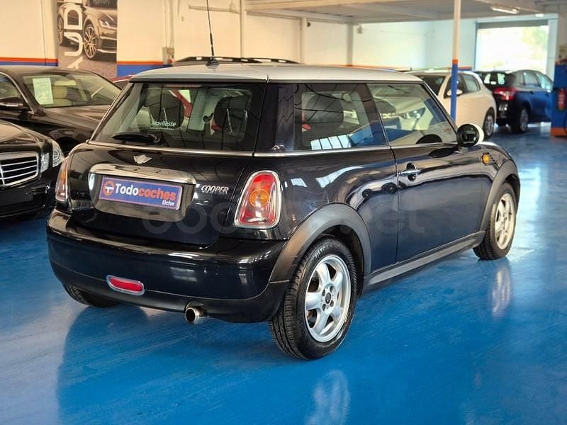 Usado Mini Cooper 120 CV (88 kW) 2007 Negro Utilitario