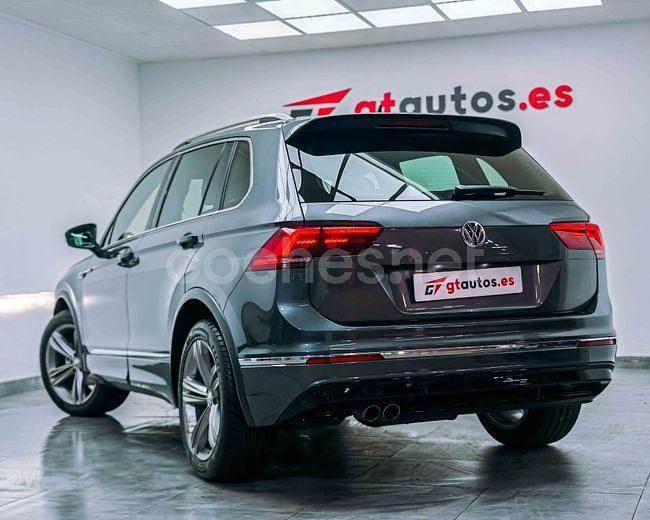 Gris Usado 2019 VW Tiguan R-line BlueMotion SUV | 27.650 € (Un poco caro) - Imagen 1/4