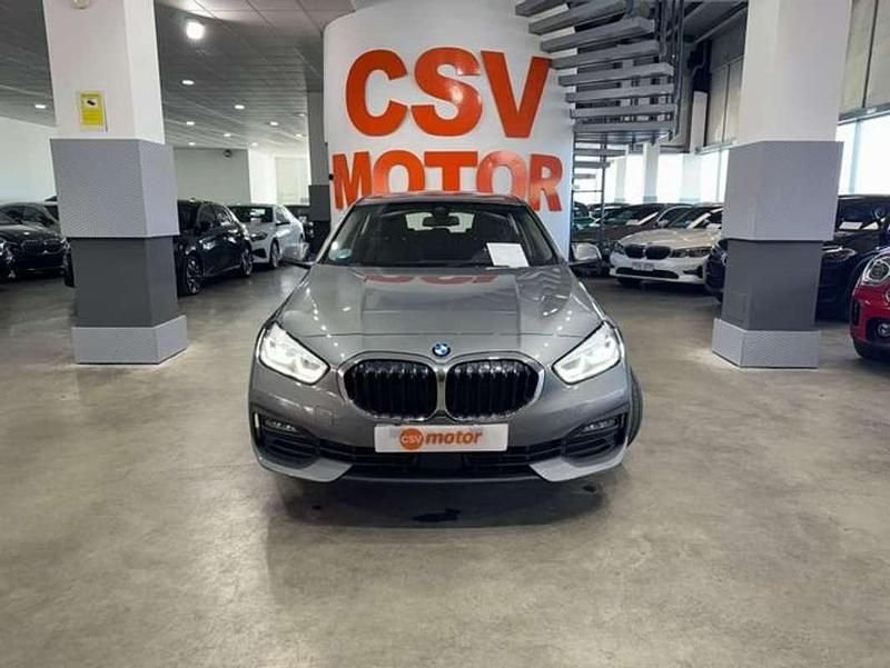Usado BMW 118 136 CV (100 kW) 2023 Gris Utilitario