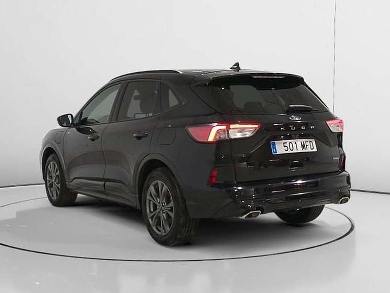 Usado Ford Kuga ST-Line 225 CV (165 kW) 2023 Negro SUV