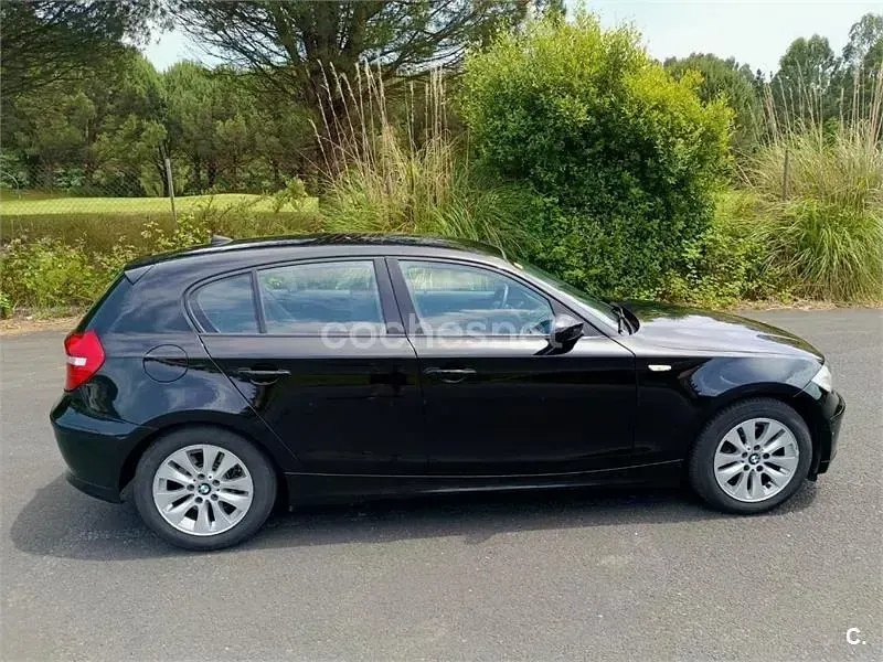 Usado BMW 120 163 CV (119 kW) 2008 Negro Utilitario