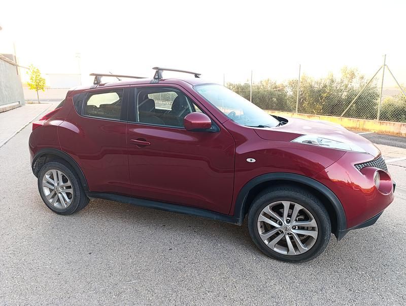 Usado Nissan Juke Acenta 115 CV (84 kW) 2014 Granate SUV