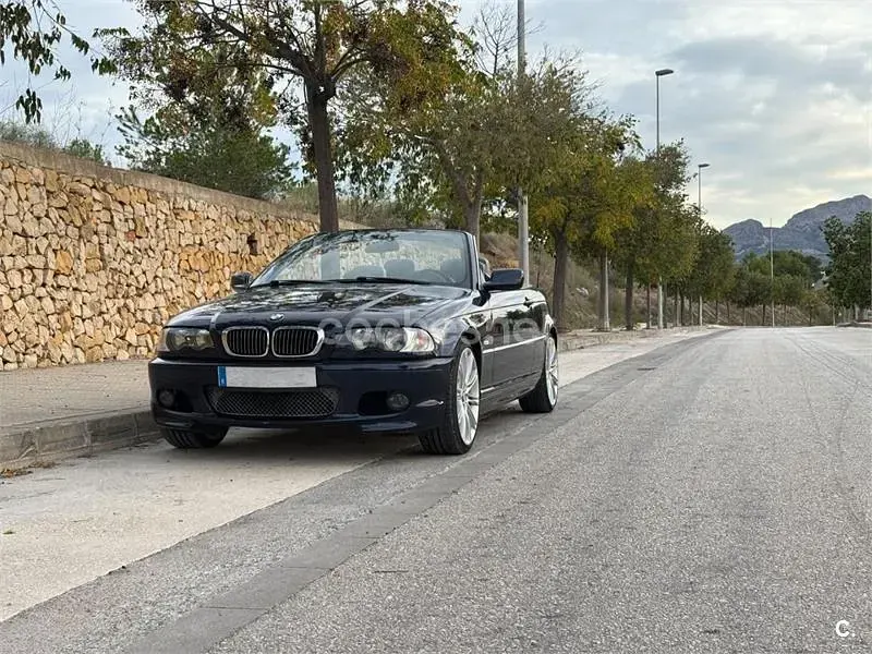 Usado BMW 325 Cabriolet 192 CV (141 kW) 2002 Azul Descapotable