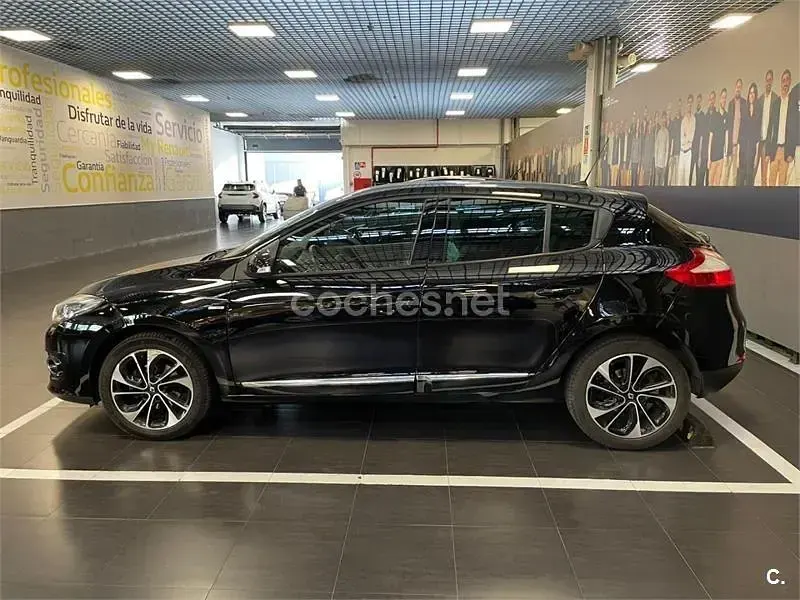 Usado Renault Mégane III Bose Edition 110 CV (80 kW) 2014 Negro Berlina