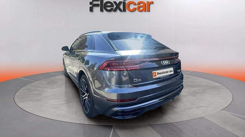 Usado Audi Q8 Premium 290 CV (213 kW) 2021 Gris SUV